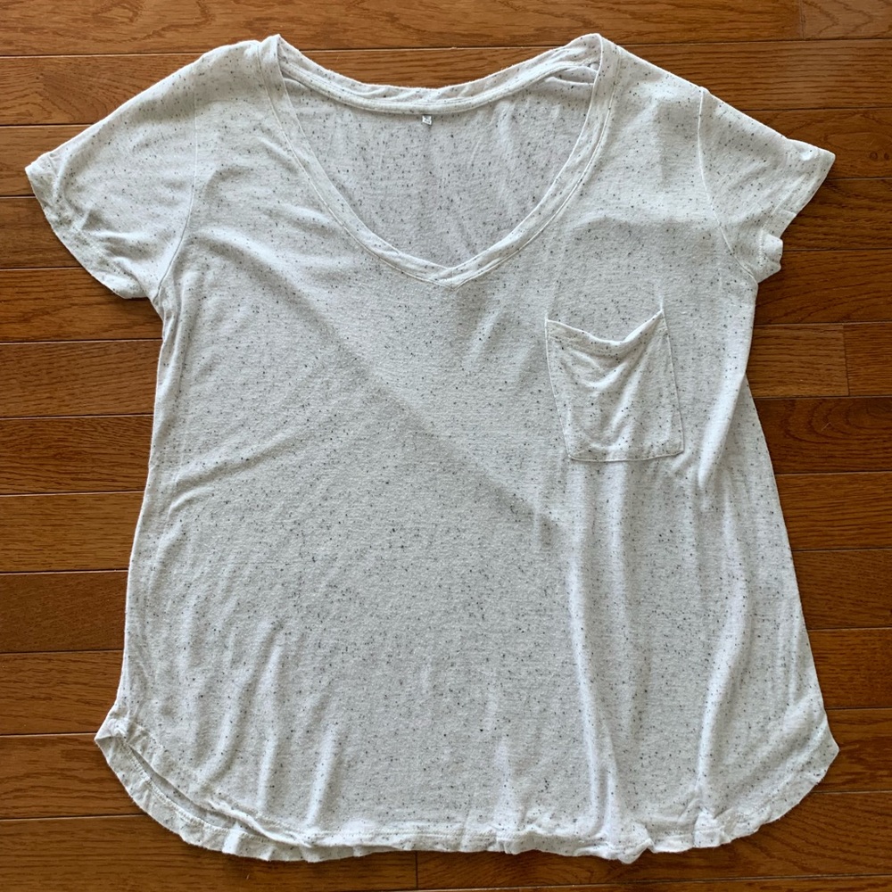 Tresics medium speckled pocket tee